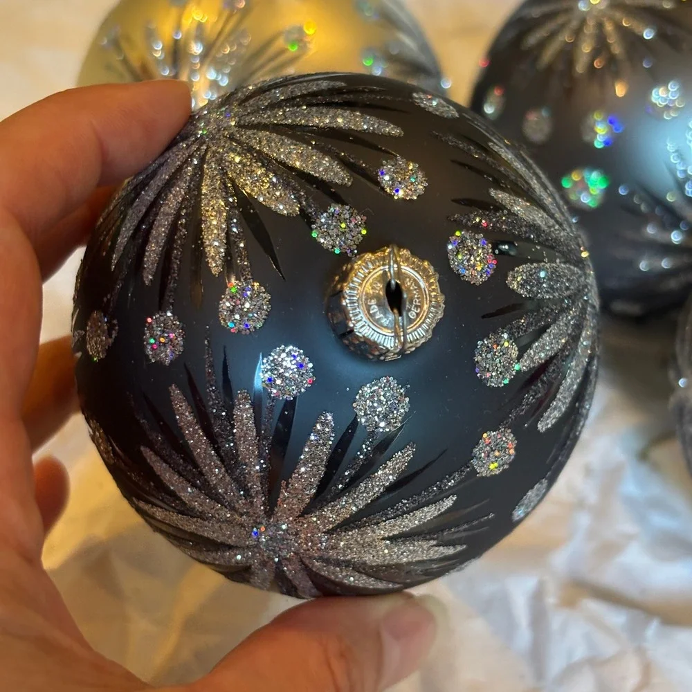 Crate&Barrel Glass Christmas Ornaments Set 4 Grey Silver Glitter Star Germany